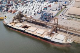Com milho em alta, terminal no Porto de Paranaguá cresce 20% em 2019